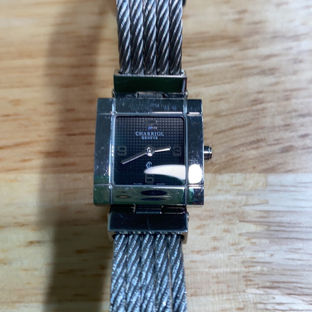 Watch - Picture 2 of 5